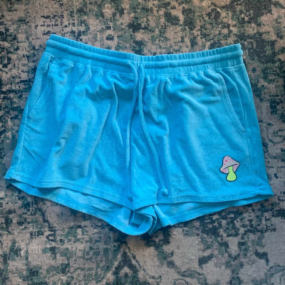 Fabletics / Towel Terry Mushroom Shorts / XXL / light blue
